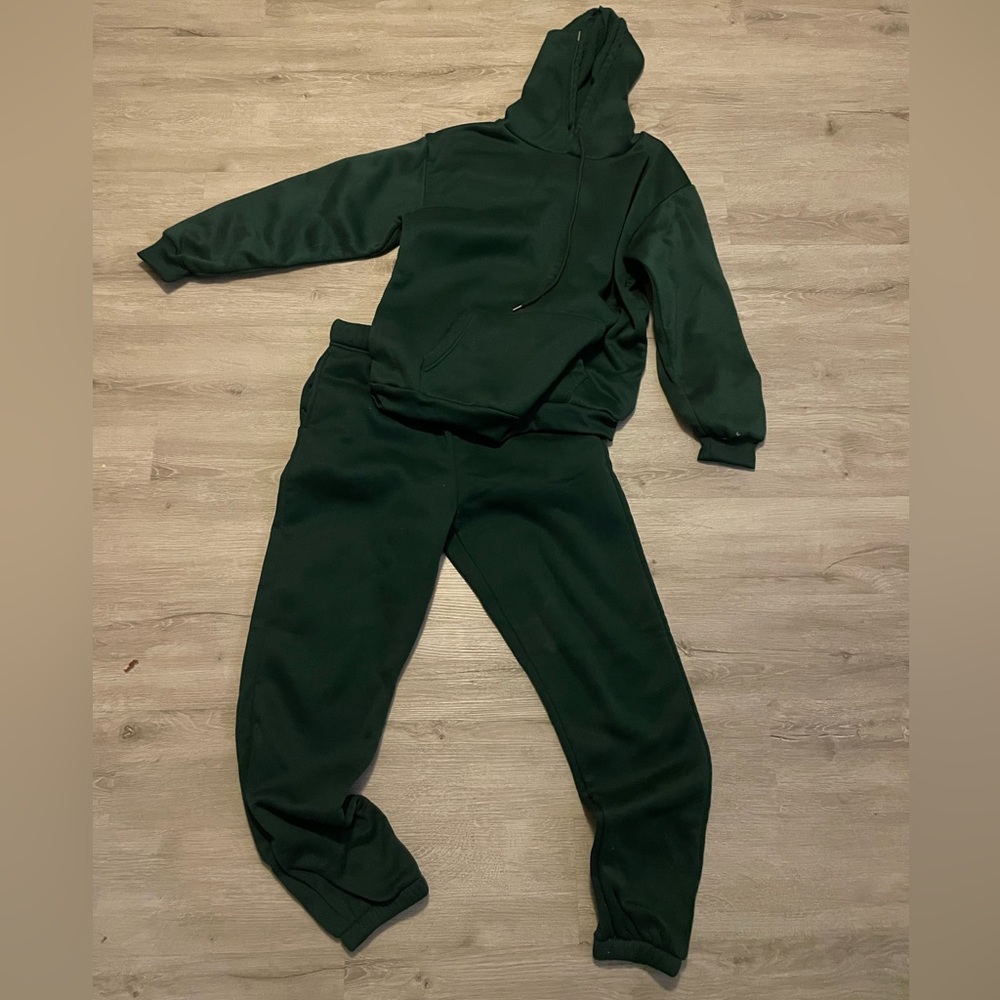 Matching set never worn ❌SOLD❌